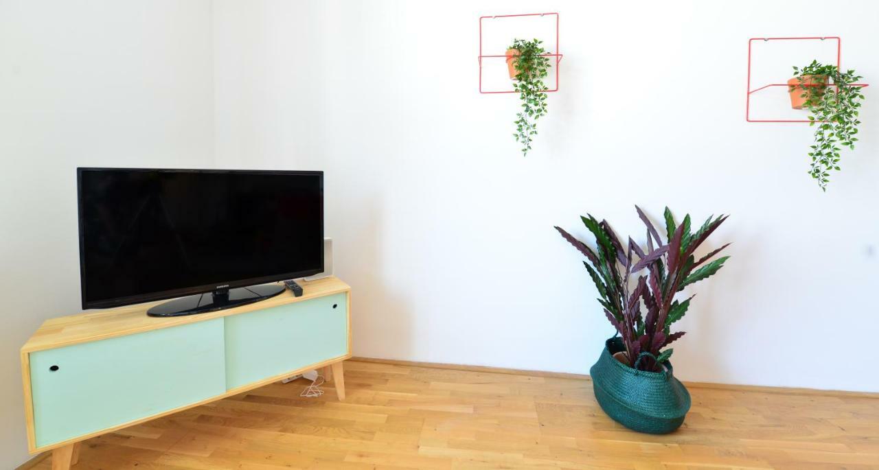 2 Bedrooms @ The U3 Subway Vienna Exterior photo