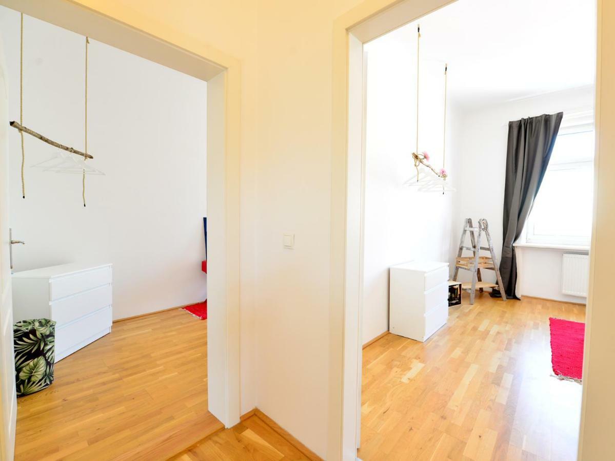 2 Bedrooms @ The U3 Subway Vienna Exterior photo