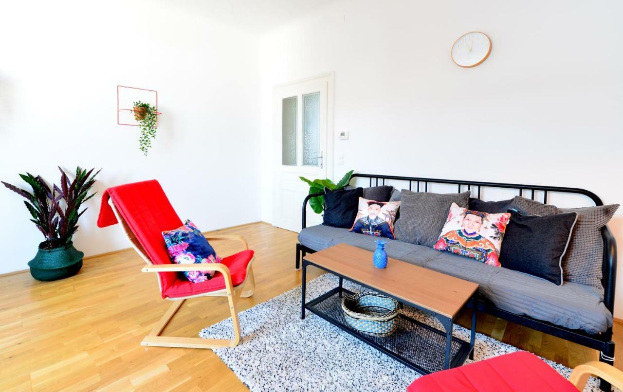 2 Bedrooms @ The U3 Subway Vienna Exterior photo